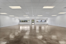 Listing Image #2 - Retail for sale at 643 Division Street, Biloxi MS 39530