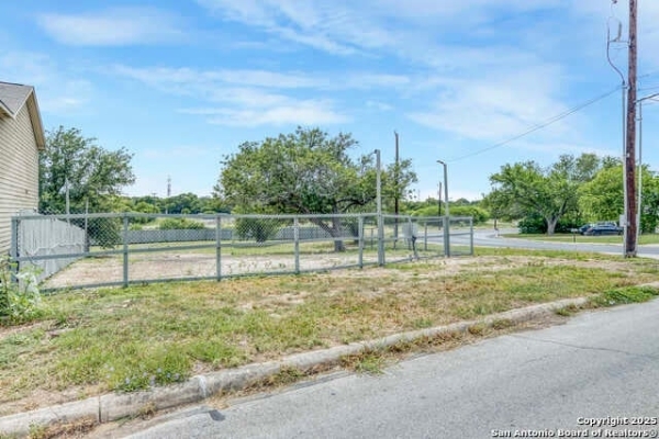 Listing Image #2 - Others for sale at 13055 Oconnor Cove, San Antonio TX 78233