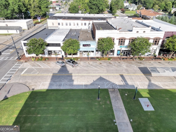 Listing Image #3 - Others for sale at 38 Oak Street, Jackson GA 30233