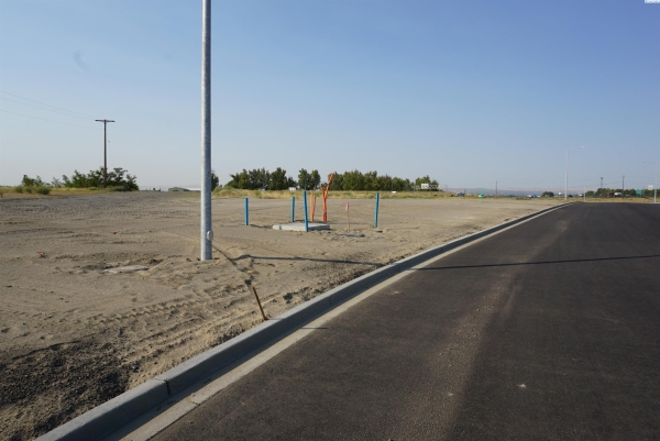 Listing Image #3 - Land for sale at Lot 3 BSP 03 Adams Street, Pasco WA 99301