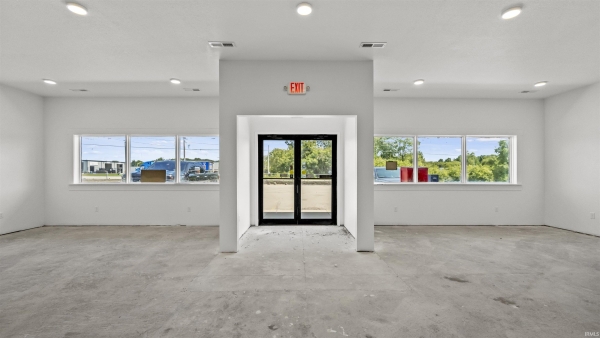 Listing Image #3 - Retail for sale at 6843 N Old 27, Fremont IN 46737