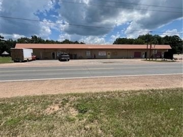Listing Image #1 - Others for sale at 3065 HWY 71 Highway, Campti LA 71411