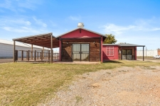 Retail property for sale in Shamrock, TX