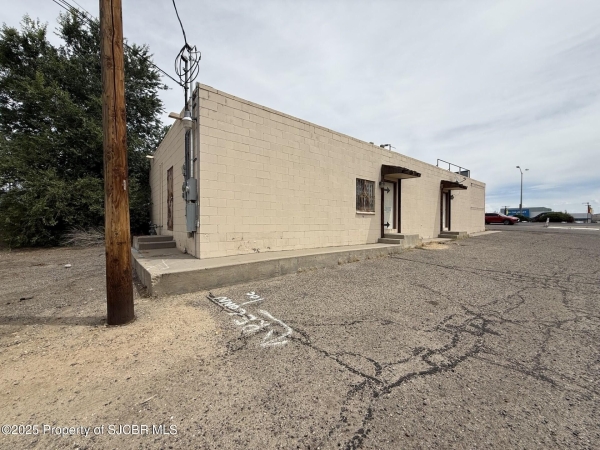 Listing Image #2 - Others for sale at 4002 E MAIN Street, Farmington NM 87402
