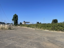 Listing Image #3 - Land for sale at 3005 Portland Rd NE, Salem OR 97301