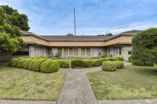 Listing Image #1 - Others for sale at 529 W Wheatland Road, Duncanville TX 75116