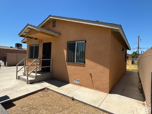 Listing Image #1 - Multi-family for sale at 605 Ellington Street, Delano CA 93215