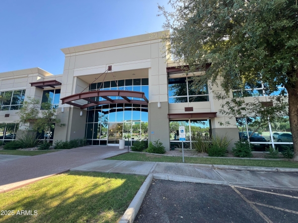 Listing Image #1 - Industrial for sale at 5701 W TALAVI Boulevard 201, Glendale AZ 85306
