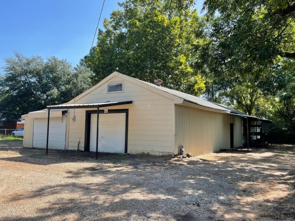 Listing Image #1 - Others for sale at 646 NE 19th Street, Paris TX 75460
