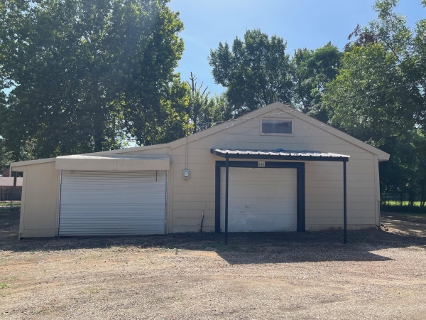 Listing Image #3 - Others for sale at 646 NE 19th Street, Paris TX 75460