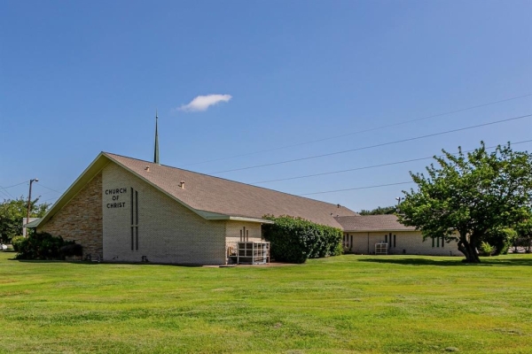 Listing Image #1 - Others for sale at 1038 Freetown Road, Grand Prairie TX 75051