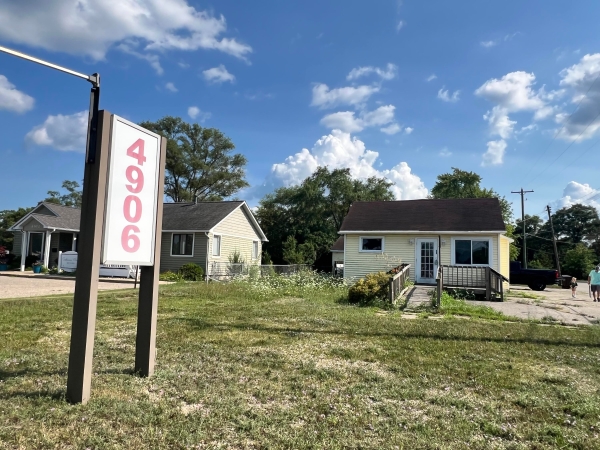 Listing Image #1 - Office for sale at 4906 E Pickard Street, Mount Pleasant MI 48858