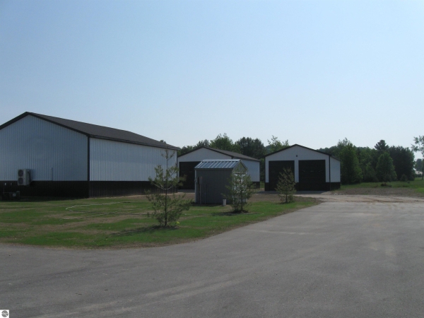 Listing Image #2 - Others for sale at 7450 Glendale, Bellaire MI 49615