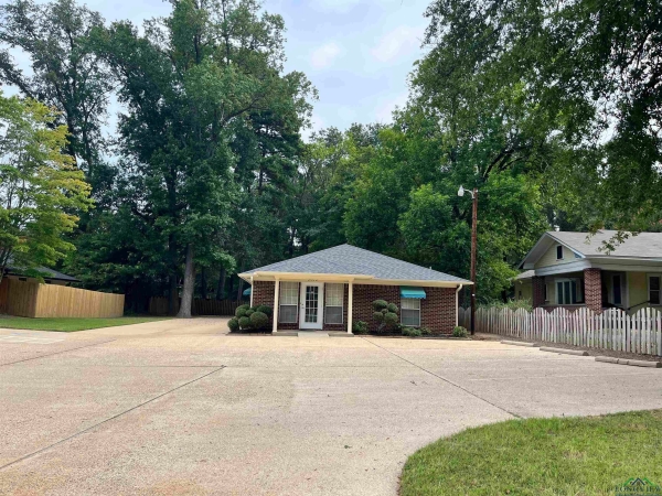 Listing Image #2 - Others for sale at 3003 Victory Dr., Marshall TX 75672