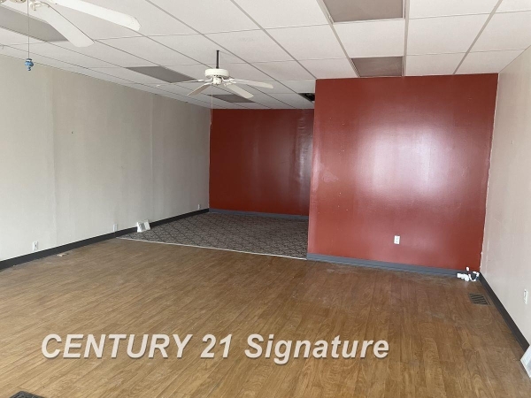 Listing Image #2 - Retail for sale at 306 Salzburg, Bay City MI 48706