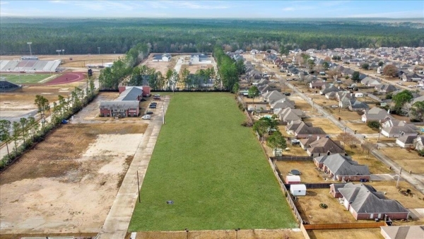 Listing Image #1 - Land for sale at 121 N LHS Drive, Lumberton TX 77657