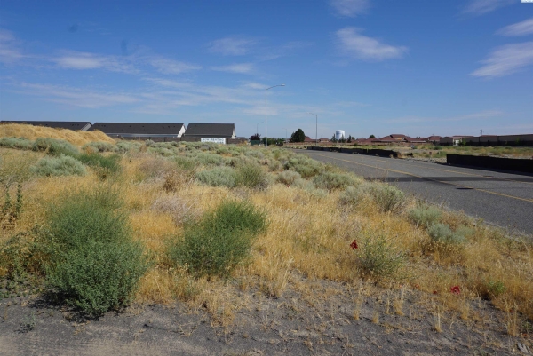 Listing Image #2 - Land for sale at Lot 8&9 NKA Midland Lane, Pasco WA 99301