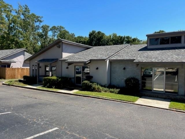 Listing Image #3 - Others for sale at 1011 N Causeway Boulevard , 17-20, Mandeville LA 70471 Listing Image #3 - Others for sale at 1011 N Causeway Boulevard , 17-20, Mandeville LA 70471