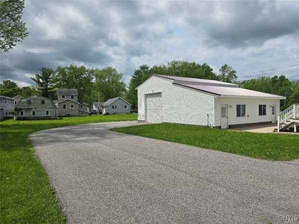 Listing Image #3 - Retail for sale at 343 N Peterboro Street, Canastota NY 13032