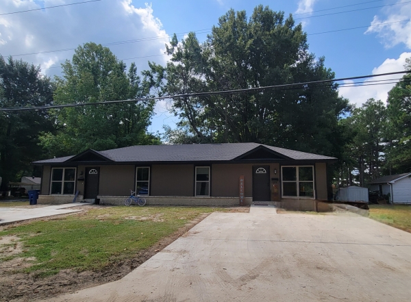 Listing Image #1 - Multi-family for sale at 1001-1005 Temple, Trumann AR 72472