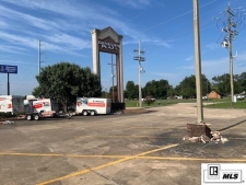 Listing Image #2 - Retail for sale at 2332 STERLINGTON ROAD, Monroe LA 71203