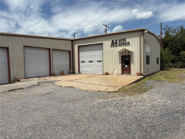Listing Image #3 - Retail for sale at 110 Douglas Street, Muskogee OK 74401