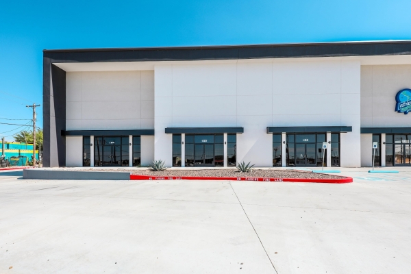 Listing Image #3 - Retail for sale at 102 Floral Blvd, Laredo TX 78043