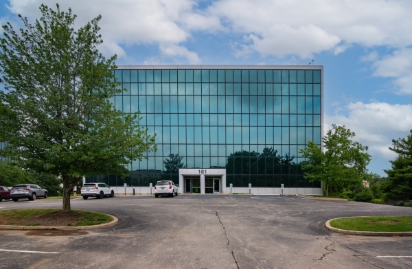 Listing Image #2 - Business Park for sale at 151 North Eagle Creek Drive, Lexington KY 40509