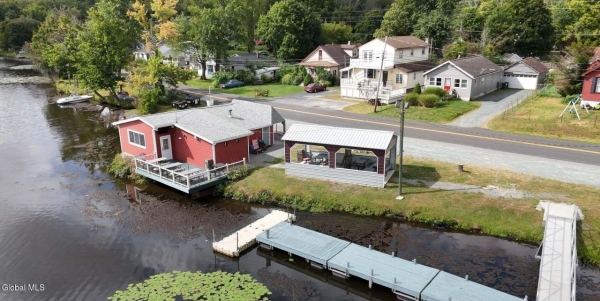 Listing Image #1 - Retail for sale at 266 County Route 7, Nassau NY 12123
