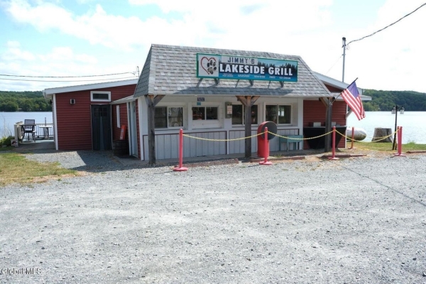 Listing Image #2 - Retail for sale at 266 County Route 7, Nassau NY 12123