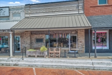 Retail property for sale in Wills Point, TX