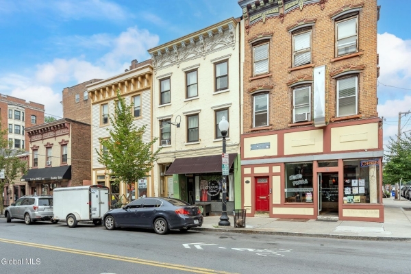 Listing Image #2 - Retail for sale at 197 Lark Street, Albany NY 12210