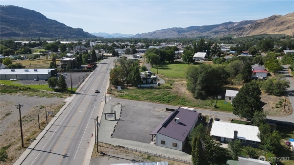 Listing Image #3 - Others for sale at 911 19th Avenue, Oroville WA 98844