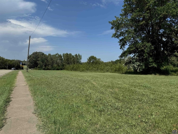 Listing Image #3 - Land for sale at 802 SE 17th St St., Topeka KS 66607 Listing Image #3 - Land for sale at 802 SE 17th St St., Topeka KS 66607