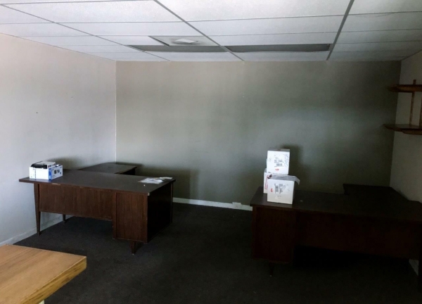 Listing Image #1 - Retail for sale at 600 East Sahara Avenue, Suite 2, Floor 1, Las Vegas NV 89104