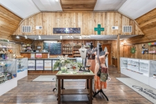 Retail for sale in Madras, OR