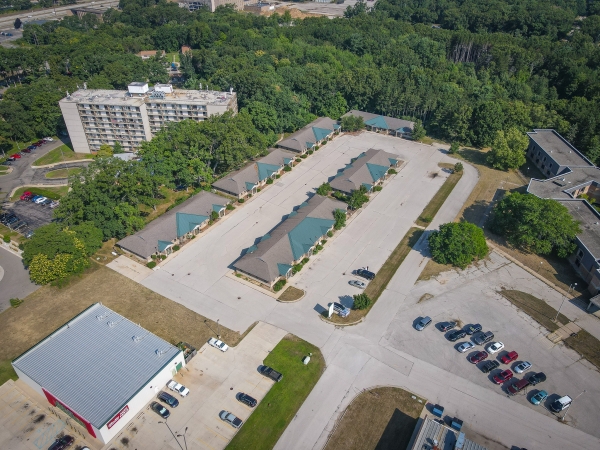 Listing Image #2 - Office for sale at 957 Brookhaven Court E3 & E4, Muskegon MI 49442