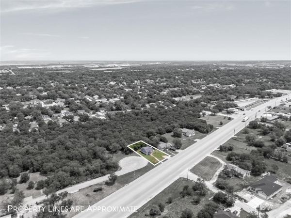 Listing Image #1 - Others for sale at 515 Mcdonald Street, Hillsboro TX 76645