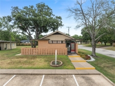 Listing Image #3 - Office for sale at 601 Mary Lake Drive, Bryan TX 77801