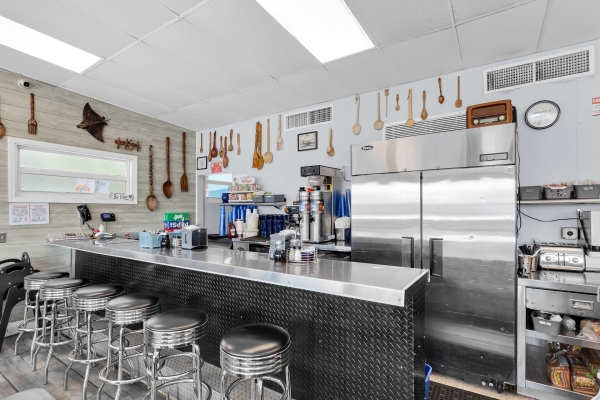 Listing Image #3 - Others for sale at 7007 Overseas Highway, MARATHON FL 33050