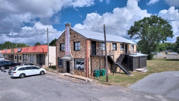 Listing Image #2 - Others for sale at 2215 Broad Street E, Albany GA 31705