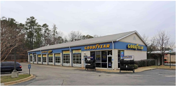 Listing Image #1 - Retail for sale at 141 Harbison Blvd, Columbia SC 29212 Listing Image #1 - Retail for sale at 141 Harbison Blvd, Columbia SC 29212