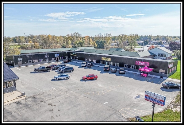 Listing Image #1 - Others for sale at 1186 N Shawano Street, New London WI 54961