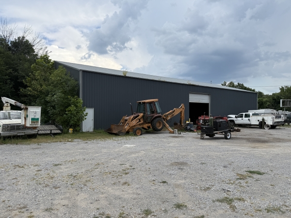 Listing Image #2 - Others for sale at 1302 &1304 E Main St, Marion IL 62959