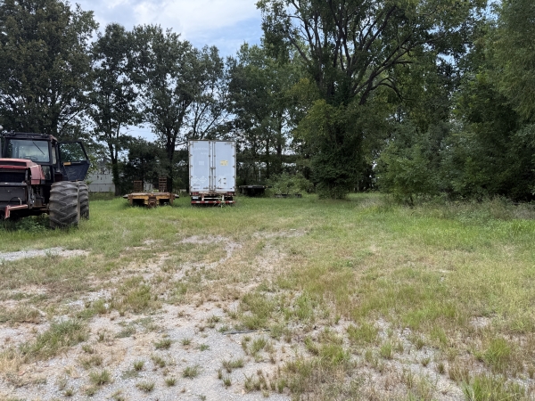 Listing Image #3 - Others for sale at 1302 &1304 E Main St, Marion IL 62959