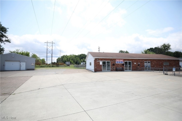 Listing Image #2 - Others for sale at 41957 N Ridge Road, Elyria OH 44035 Listing Image #2 - Others for sale at 41957 N Ridge Road, Elyria OH 44035