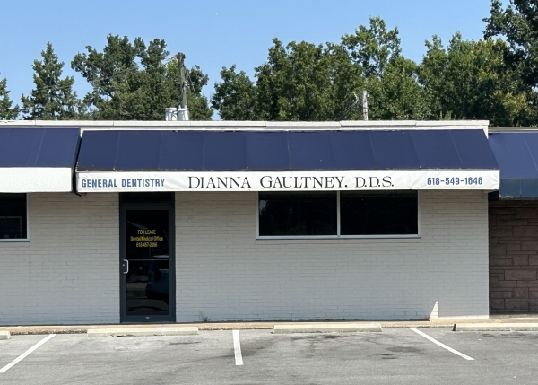 Listing Image #1 - Office for sale at 1112 W Main St, Carbondale IL 62901 Listing Image #1 - Office for sale at 1112 W Main St, Carbondale IL 62901