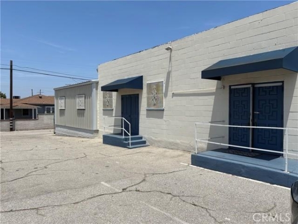 Listing Image #1 - Others for sale at 1721 W Century Boulevard, Los Angeles CA 90047