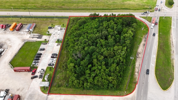 Listing Image #2 - Land for sale at 0 Red Bluff Road, Pasadena TX 77507