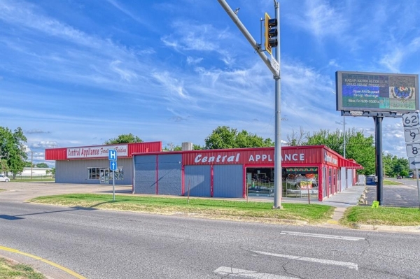Listing Image #3 - Others for sale at 102 E Central Boulevard, Anadarko OK 73005
